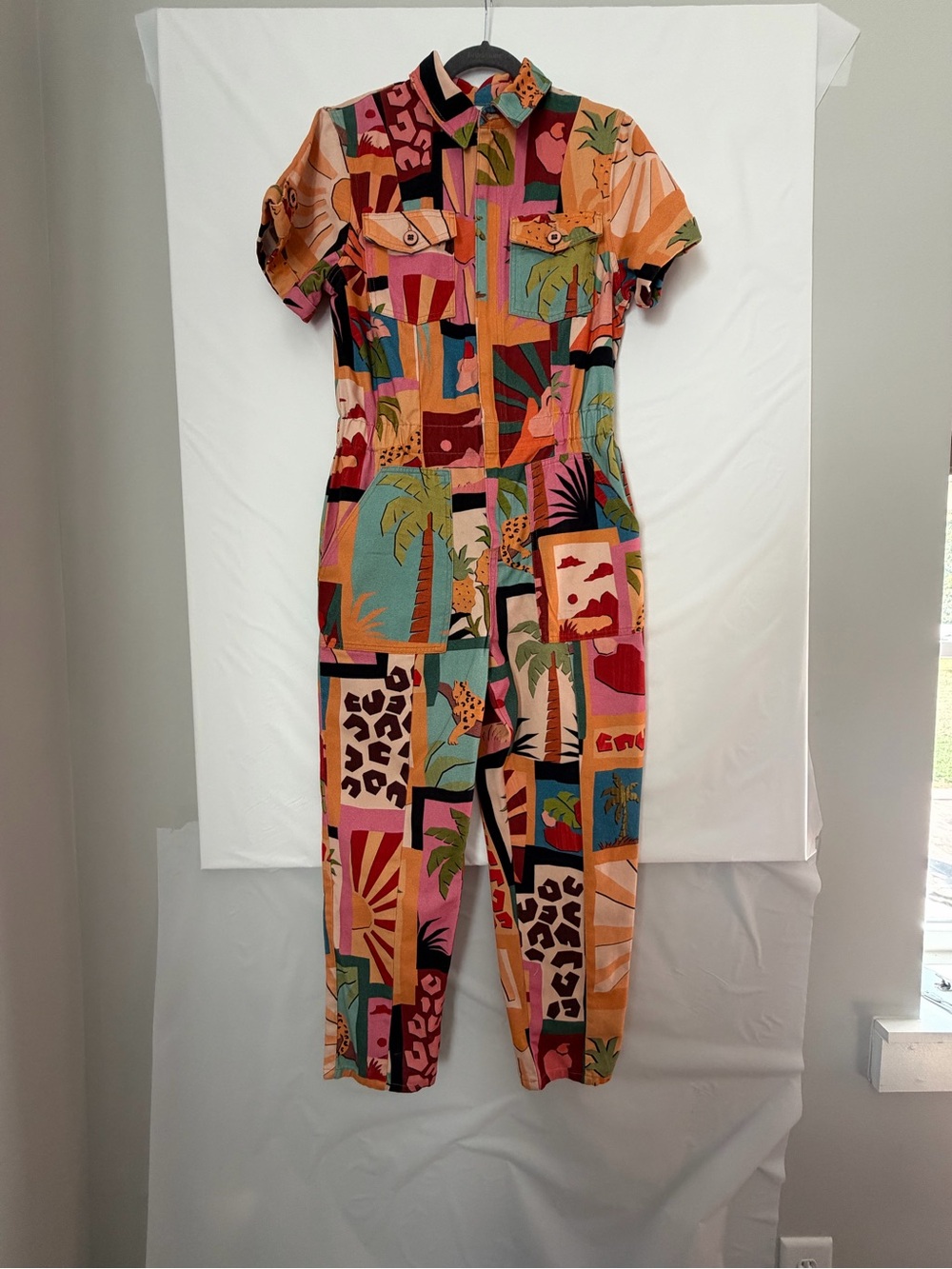 FARM Rio Multicolor Tropical Patchwork Short-Sleeve Jumpsuit. S